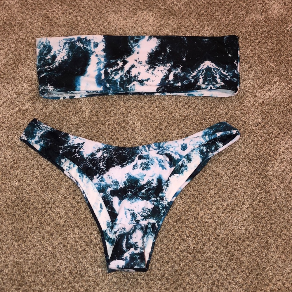 Bathing suit